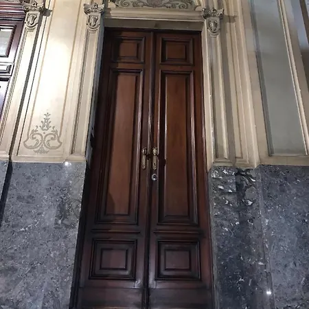 Charming Renovated In Turin- 2 Bathrooms Apartment *